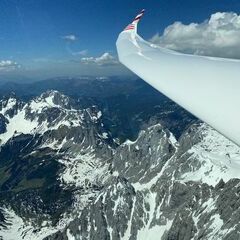 Flugwegposition um 11:32:14: Aufgenommen in der Nähe von Gemeinde Filzmoos, 5532, Österreich in 2826 Meter